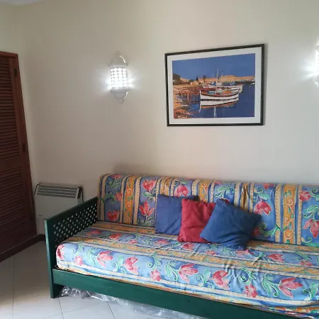 Apartamento - Bellavista A5 T0 *